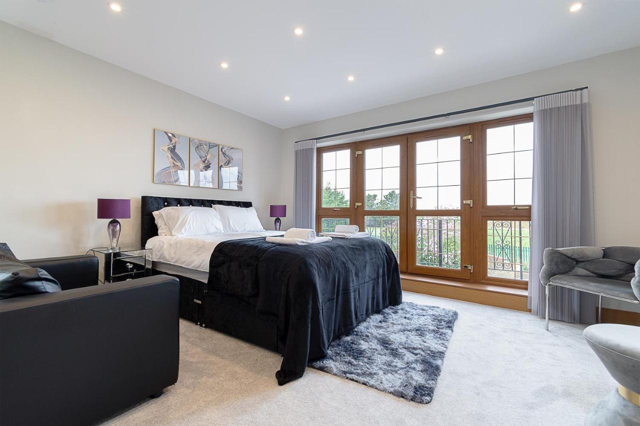 Boutique Green Acre Views Slough Eksteriør bilde