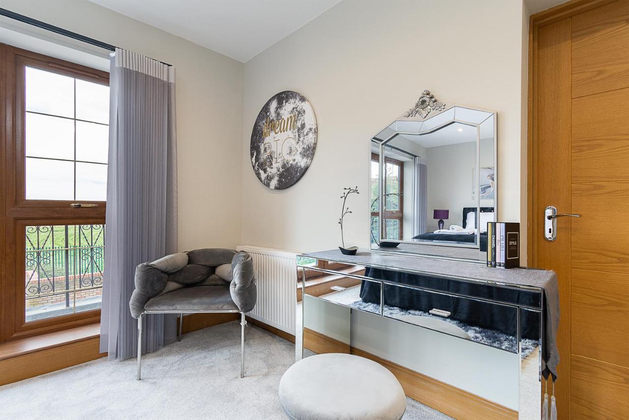 Boutique Green Acre Views Slough Eksteriør bilde